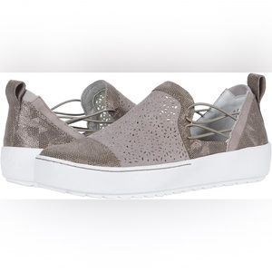 Jambu slip on sneakers